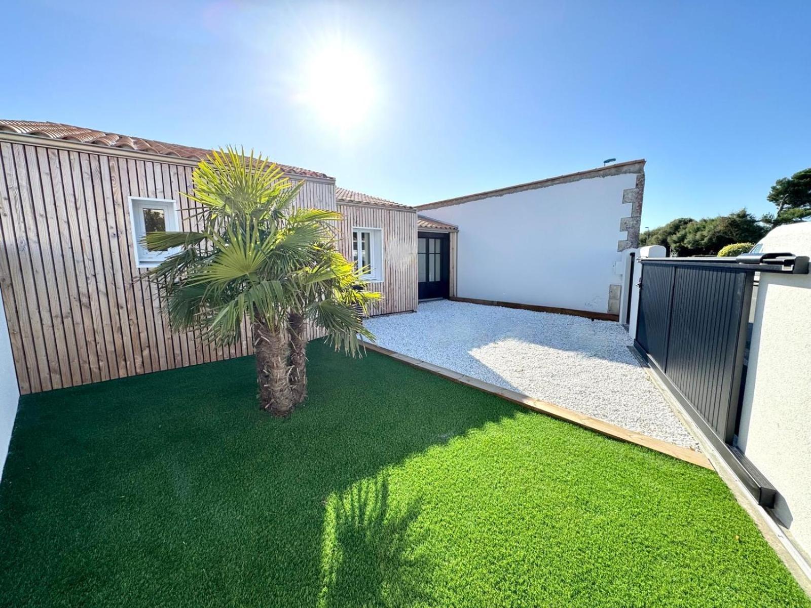 Maison Jala Maison 3 Ch ,3 Sdb Port A Pied , Quartier Minimes *